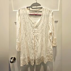 Blair White Button-Front Tunic Crochet Lace Trim 3/4 Sleeve Top Women’s Small